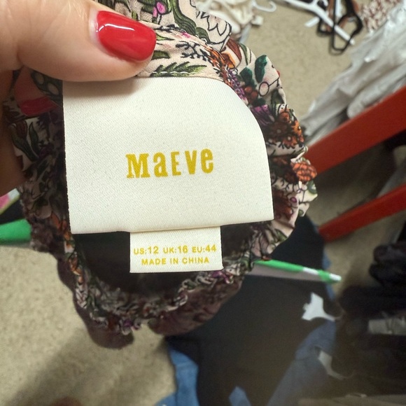 Anthropologie Maeve smocked tank.  Size 12 - Picture 3 of 3